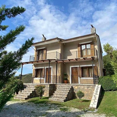 Apartamento Artemis Mezonetes Kalavryta Exterior foto