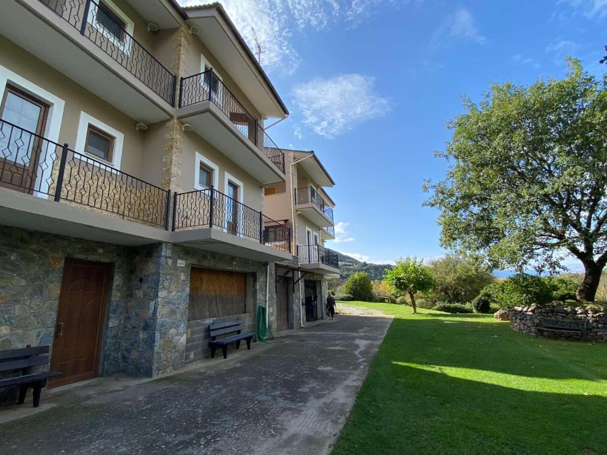 Apartamento Artemis Mezonetes Kalavryta Exterior foto