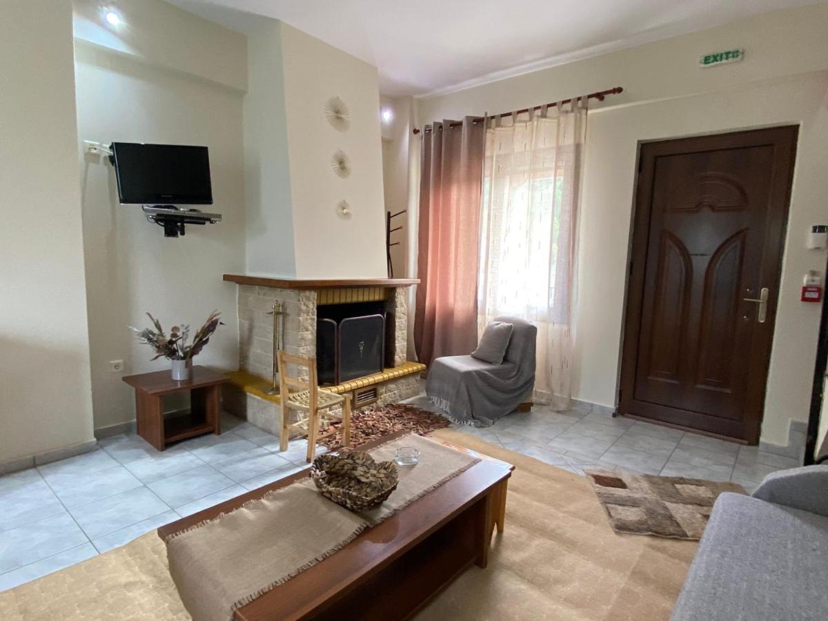 Apartamento Artemis Mezonetes Kalavryta Exterior foto